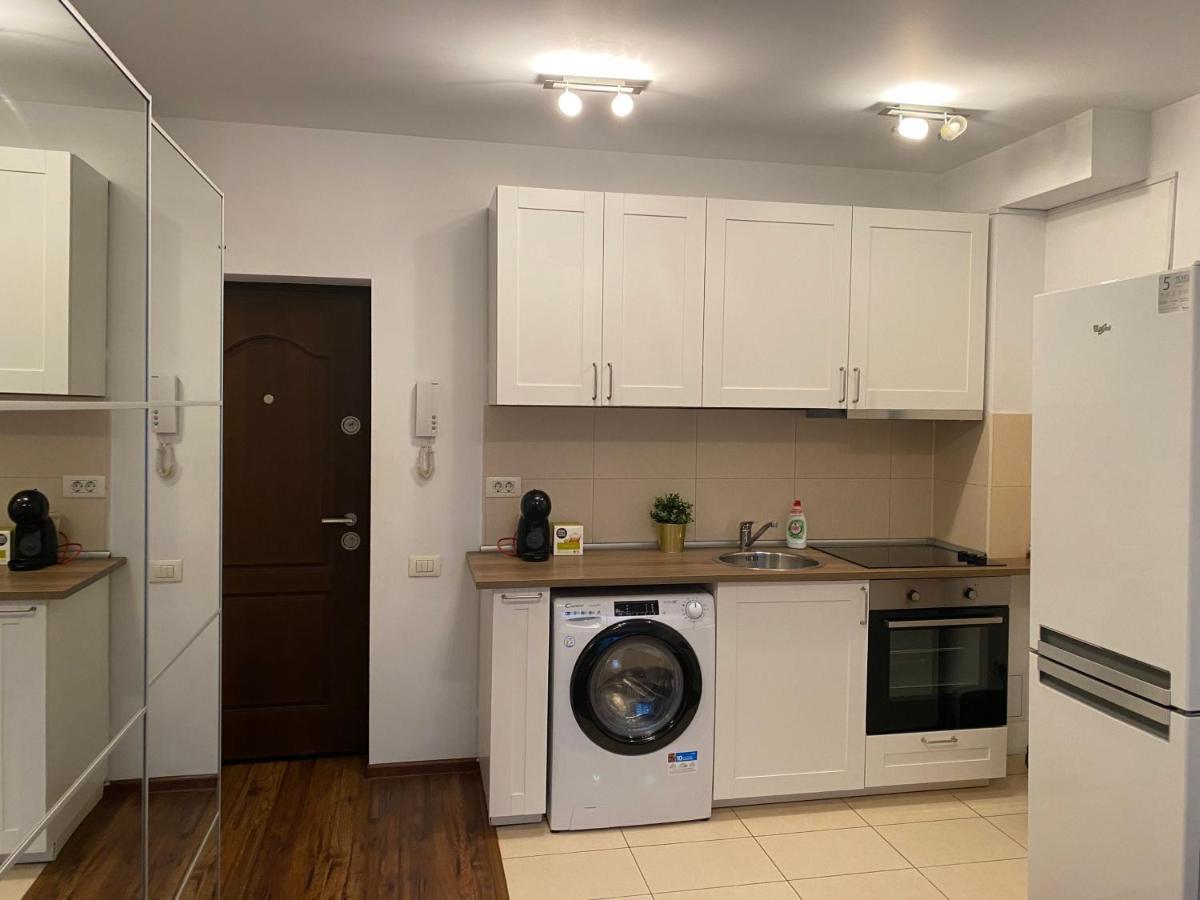 Cozy Apartment With Self Check-In Near Promenada Mall And Verdi Park Bucureşti Exterior foto