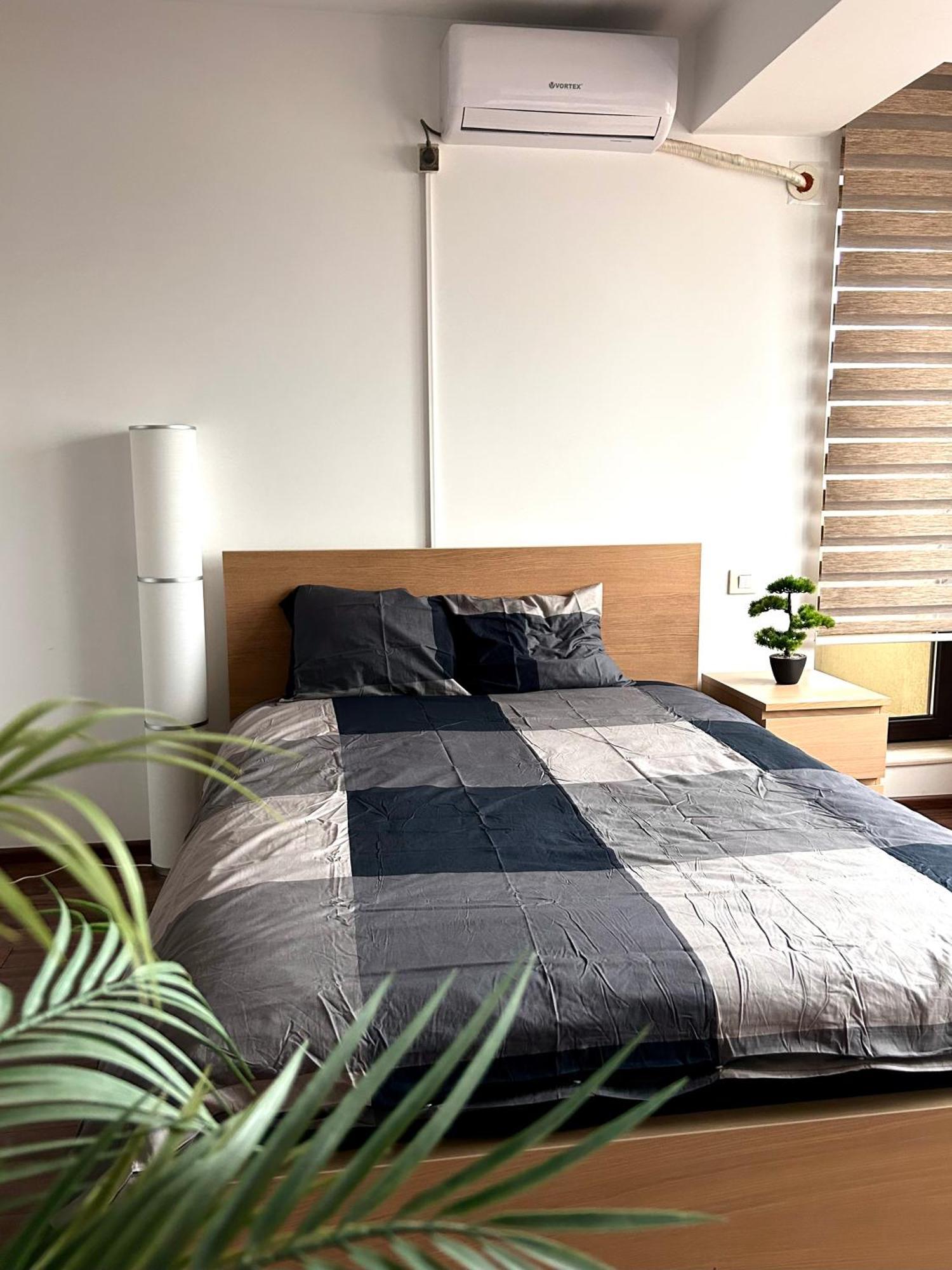 Cozy Apartment With Self Check-In Near Promenada Mall And Verdi Park Bucureşti Exterior foto
