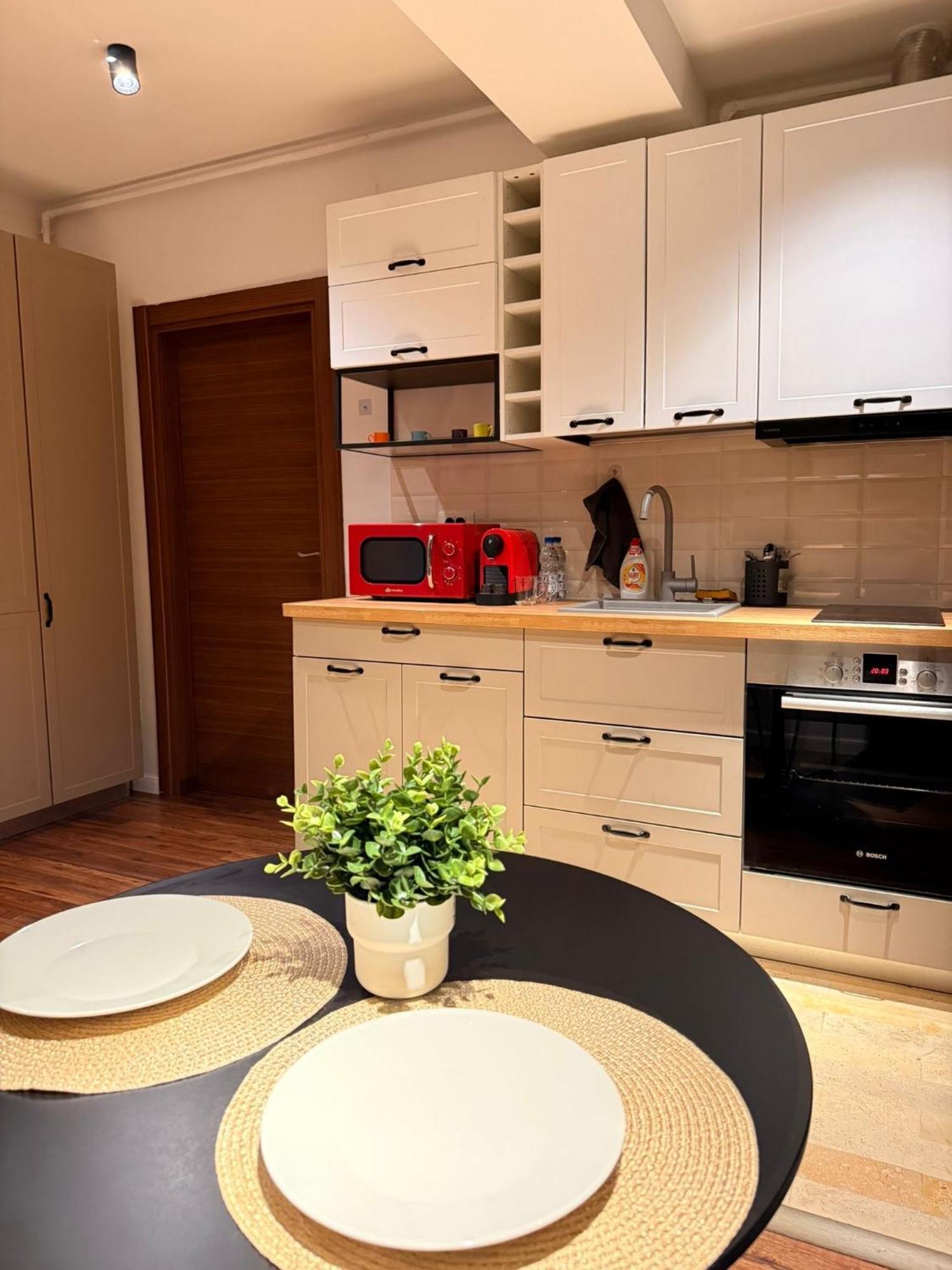 Cozy Apartment With Self Check-In Near Promenada Mall And Verdi Park Bucureşti Exterior foto