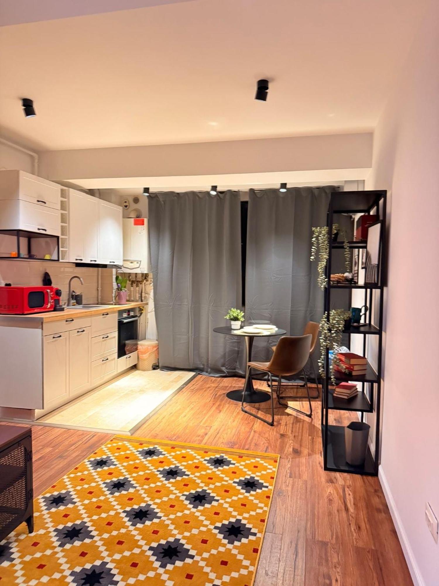 Cozy Apartment With Self Check-In Near Promenada Mall And Verdi Park Bucureşti Exterior foto