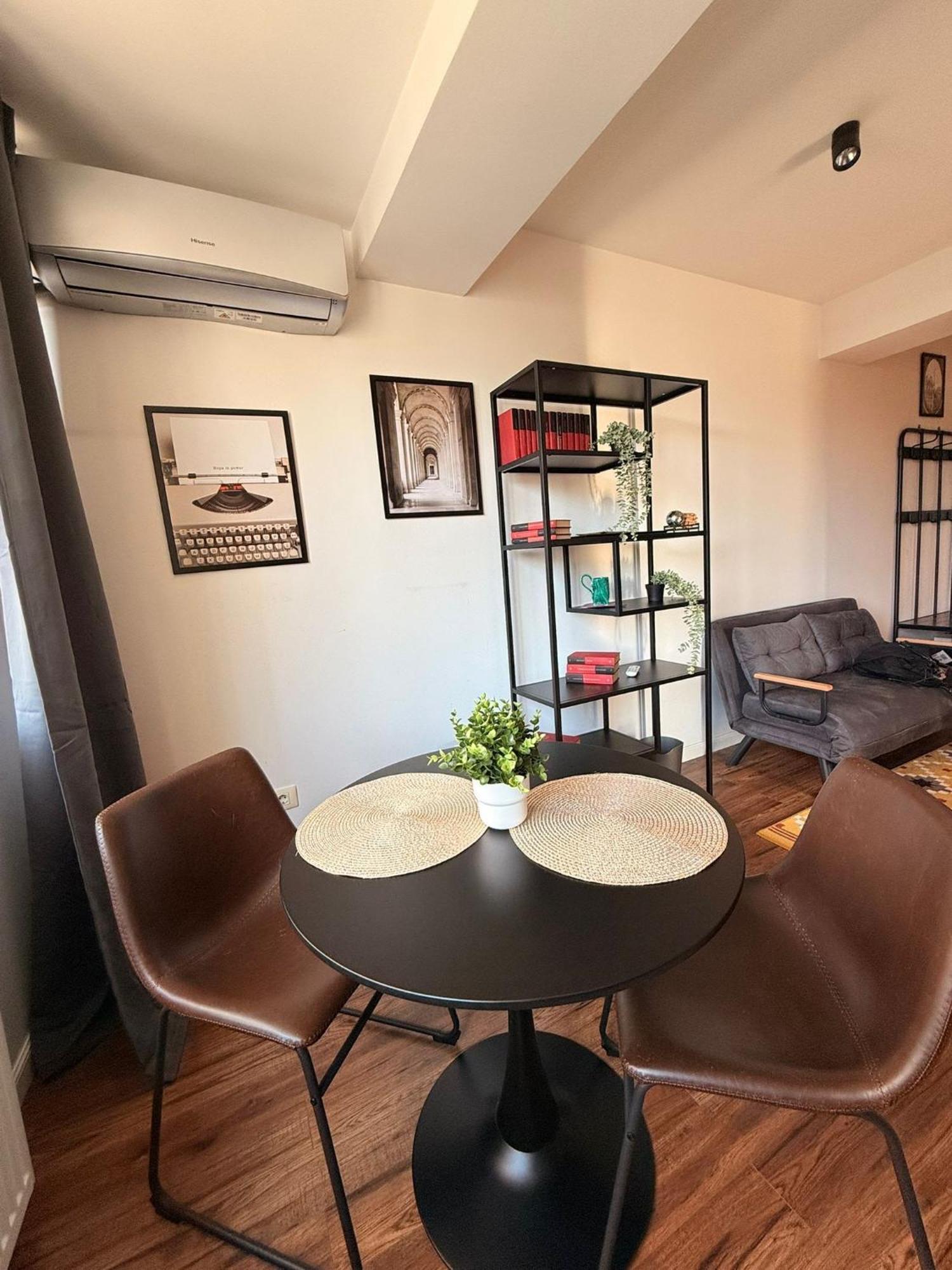 Cozy Apartment With Self Check-In Near Promenada Mall And Verdi Park Bucureşti Exterior foto